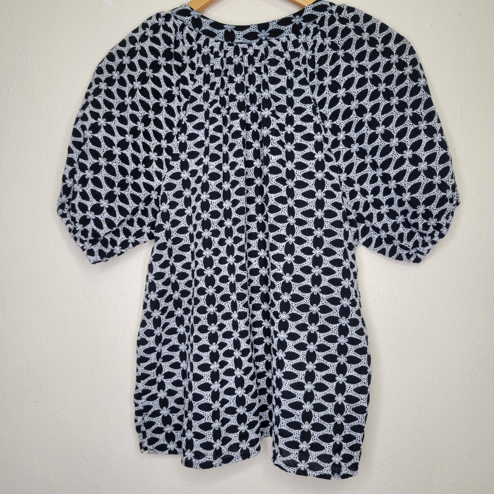LOFT Textured Puff Sleeve Blouse, Size L - Picture 3 of 6